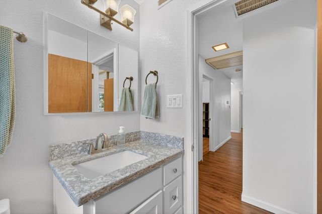 6430 Rexford Way, Carmichael, CA 95608