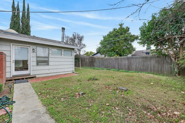 6430 Rexford Way, Carmichael, CA 95608