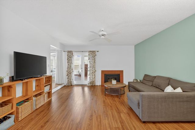 6430 Rexford Way, Carmichael, CA 95608