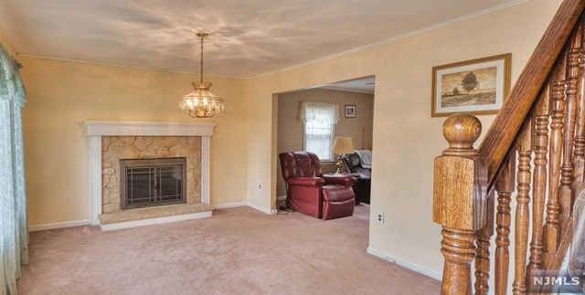 99 Village Road, Pequannock Township, NJ 07444
