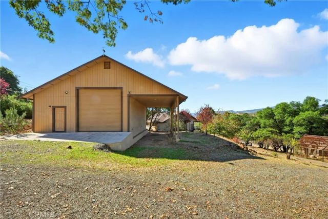 16261 Conestoga Road, Hidden Valley Lake, CA 95467