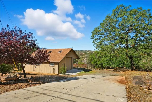 16261 Conestoga Road, Hidden Valley Lake, CA 95467