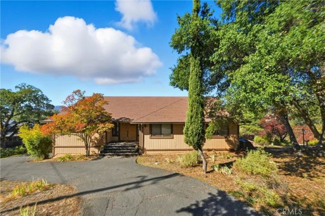 16261 Conestoga Road, Hidden Valley Lake, CA 95467