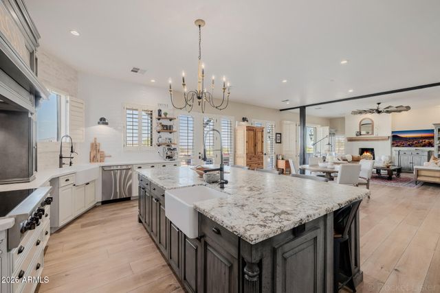 32633 N 137TH Street, Scottsdale, AZ 85262