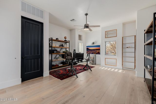 32633 N 137TH Street, Scottsdale, AZ 85262