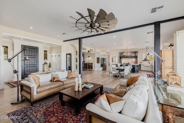 32633 N 137TH Street, Scottsdale, AZ 85262