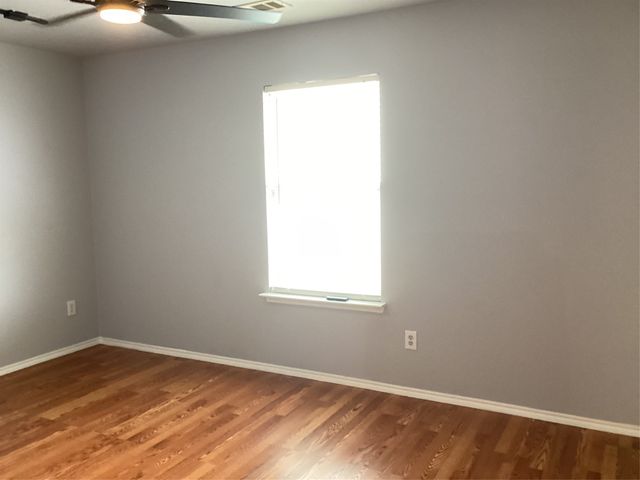 5012 Raymond Drive, Fort Worth, TX 76244