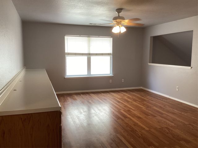 5012 Raymond Drive, Fort Worth, TX 76244