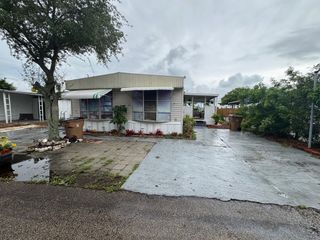 4911 NW 1st Way, Pompano Beach, FL 33064