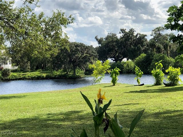 3145 Shell LN, Fort Denaud, FL 33935