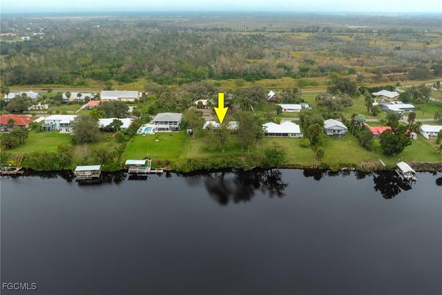 3145 Shell LN, Fort Denaud, FL 33935