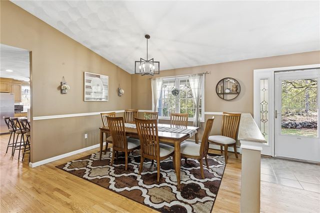 99 Burlingame Road, Smithfield, RI 02917
