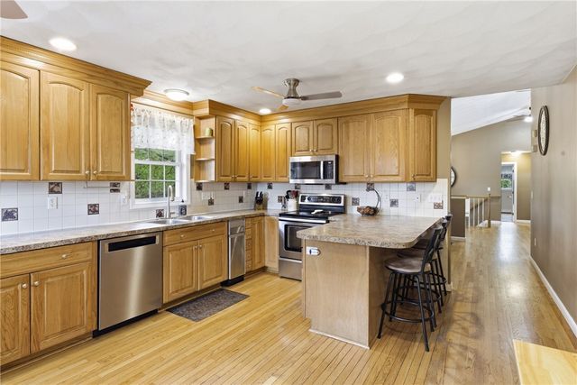 99 Burlingame Road, Smithfield, RI 02917