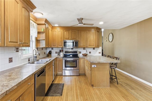 99 Burlingame Road, Smithfield, RI 02917