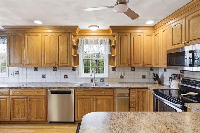 99 Burlingame Road, Smithfield, RI 02917