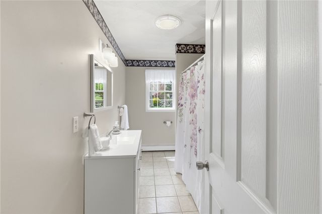 99 Burlingame Road, Smithfield, RI 02917