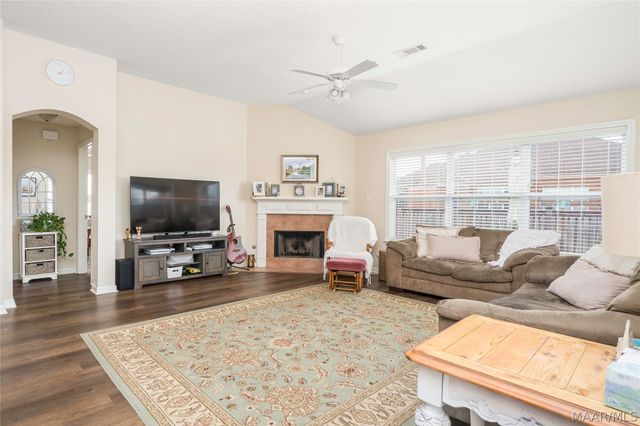 109 GRASMERE Court, Prattville, AL 36066