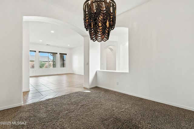 13122 N High Hawk Drive, Marana, AZ 85658