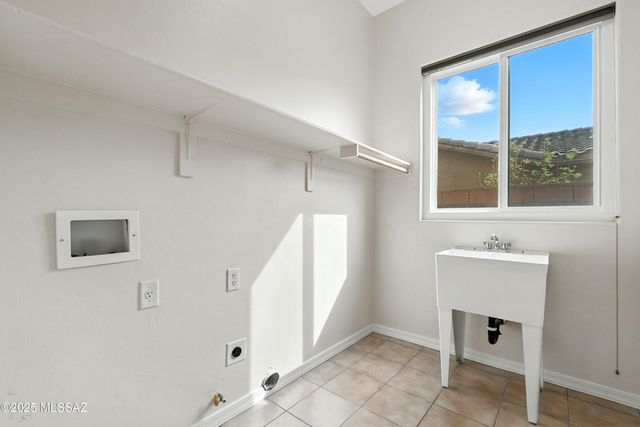 13122 N High Hawk Drive, Marana, AZ 85658