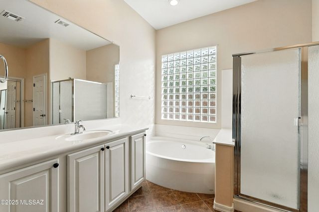 13122 N High Hawk Drive, Marana, AZ 85658