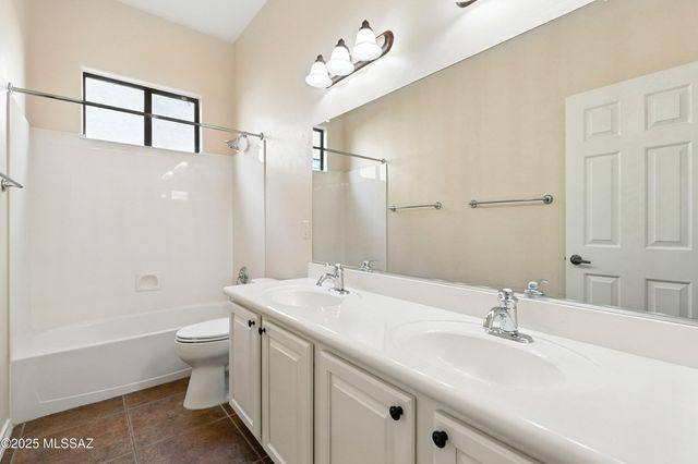 13122 N High Hawk Drive, Marana, AZ 85658