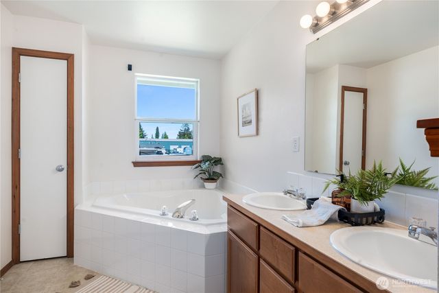 21404 104th Street Ct E, Bonney Lake, WA 98391