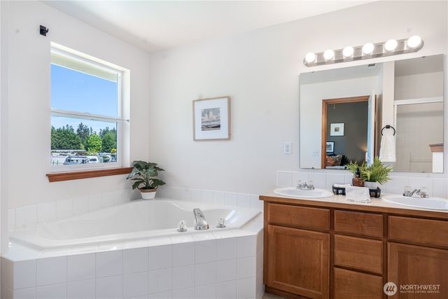 21404 104th Street Ct E, Bonney Lake, WA 98391