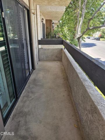 12330 Magnolia Boulevard 106, Valley Village, CA 91607