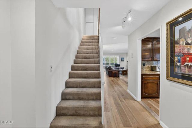 12330 Magnolia Boulevard 106, Valley Village, CA 91607
