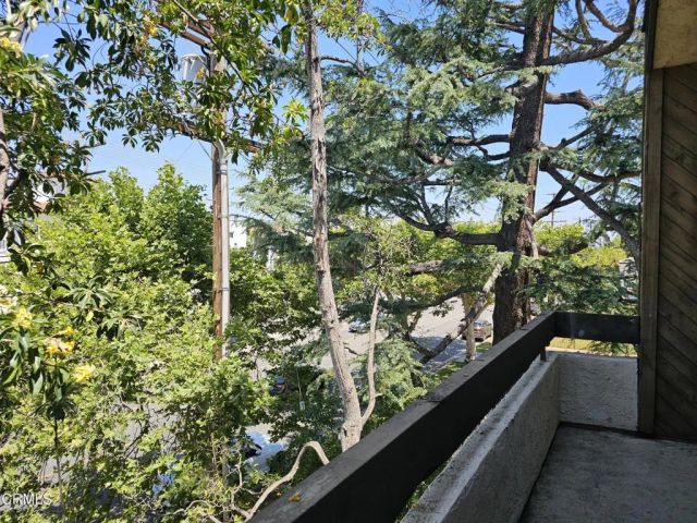 12330 Magnolia Boulevard 106, Valley Village, CA 91607