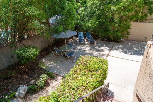 12330 Magnolia Boulevard 106, Valley Village, CA 91607