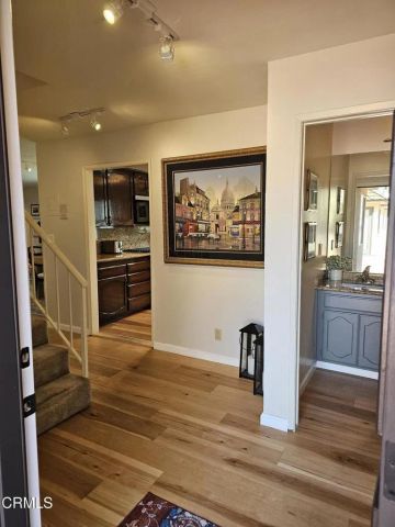 12330 Magnolia Boulevard 106, Valley Village, CA 91607