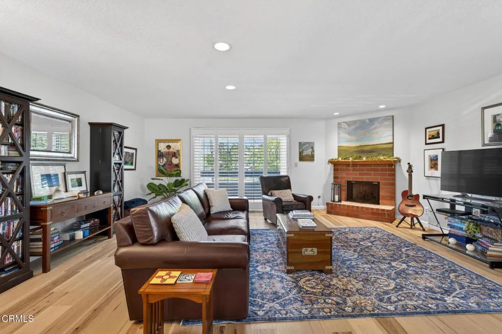 12330 Magnolia Boulevard 106, Valley Village, CA 91607
