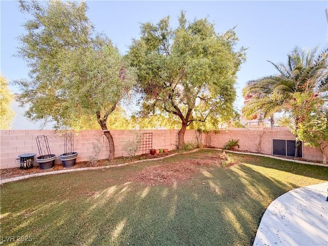 4851 Polar Lights Court, Las Vegas, NV 89130