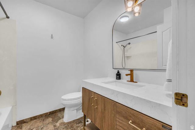 1202 W COUNTRY RIDGE DR, South Jordan, UT 84095