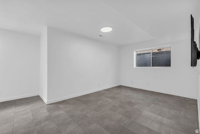 1202 W COUNTRY RIDGE DR, South Jordan, UT 84095