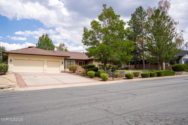 2285 Hedgewood Drive, Reno, NV 89509