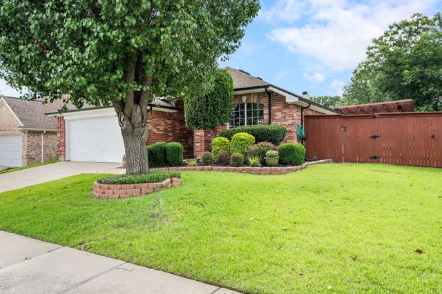 7105 Herman Jared Drive, North Richland Hills, TX 76182