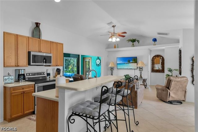 2009 SW 36th TER, Cape Coral, FL 33914