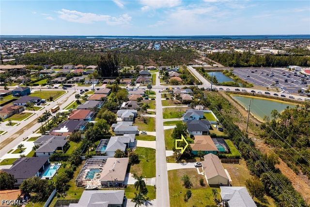 2009 SW 36th TER, Cape Coral, FL 33914