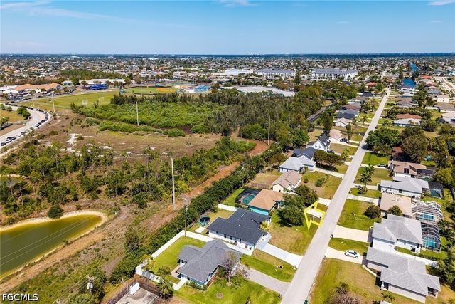 2009 SW 36th TER, Cape Coral, FL 33914