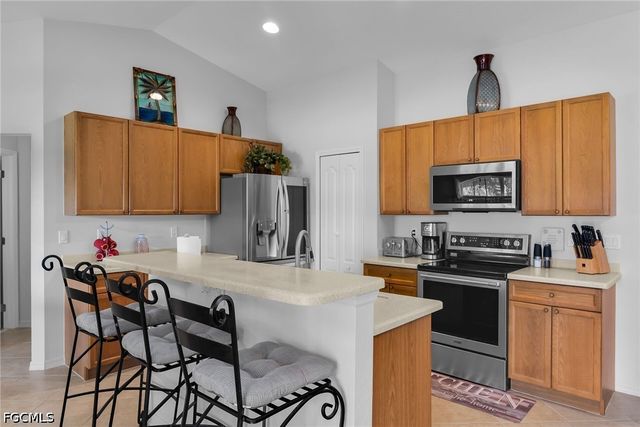 2009 SW 36th TER, Cape Coral, FL 33914