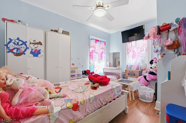 140 Lily St, Paterson City, NJ 07522