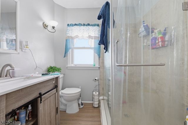 140 Lily St, Paterson City, NJ 07522