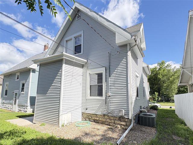 1503 7th Avenue SE, Cedar Rapids, IA 52403