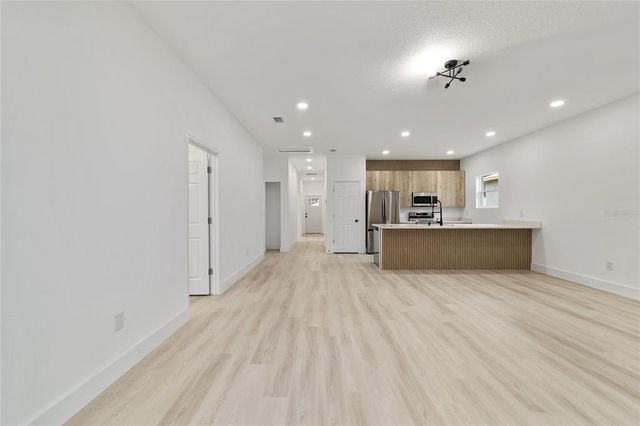 6862 SE 23RD AVENUE, Ocala, FL 34480