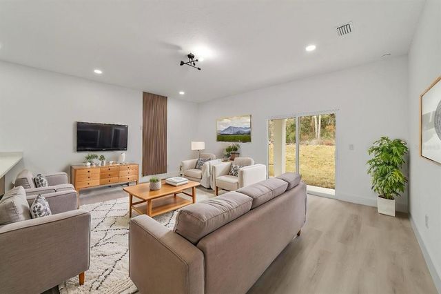 6862 SE 23RD AVENUE, Ocala, FL 34480