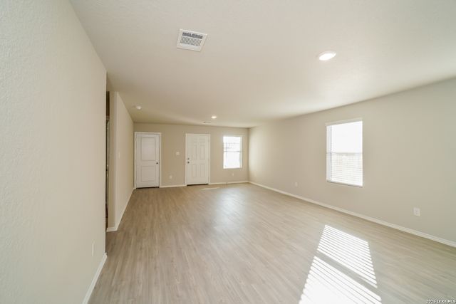 10783 Prusiner, Converse, TX 78109