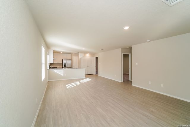 10783 Prusiner, Converse, TX 78109