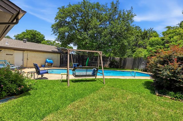 3066 Ponder Place, Dallas, TX 75229
